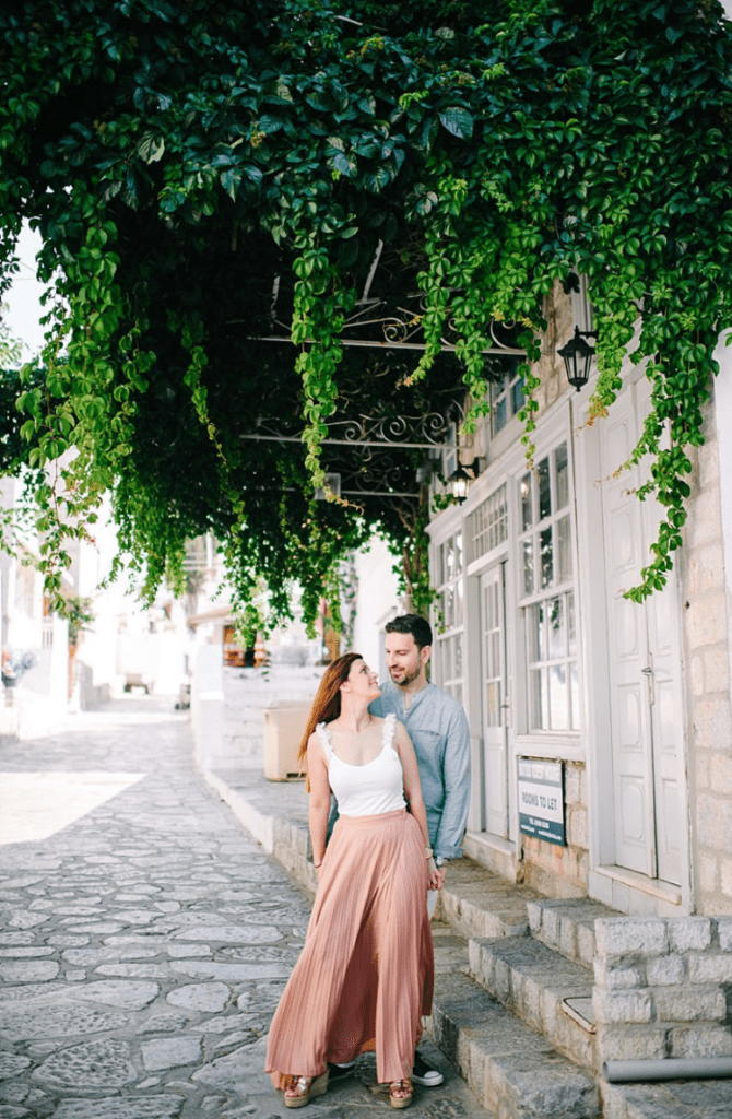 Hydra Elopement